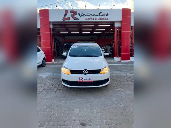 VOLKSWAGEN FOX 1.0 MI SELEÇÃO 8V FLEX 4P MANUAL